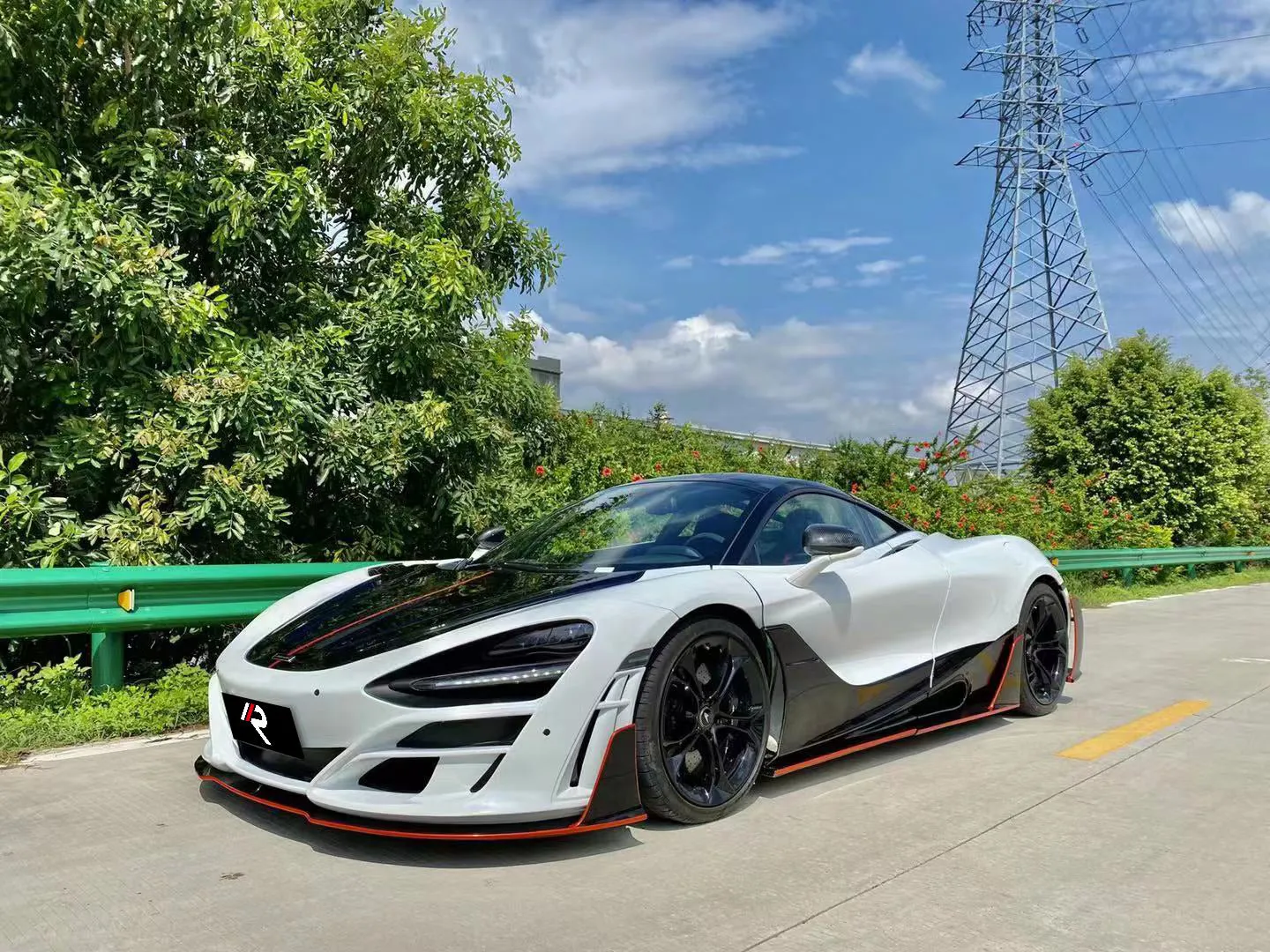Aero Republic Man Style Side Skirts for McLaren 720S 2018-2023 & 750S 2023-ON Carbon Fiber / FRP