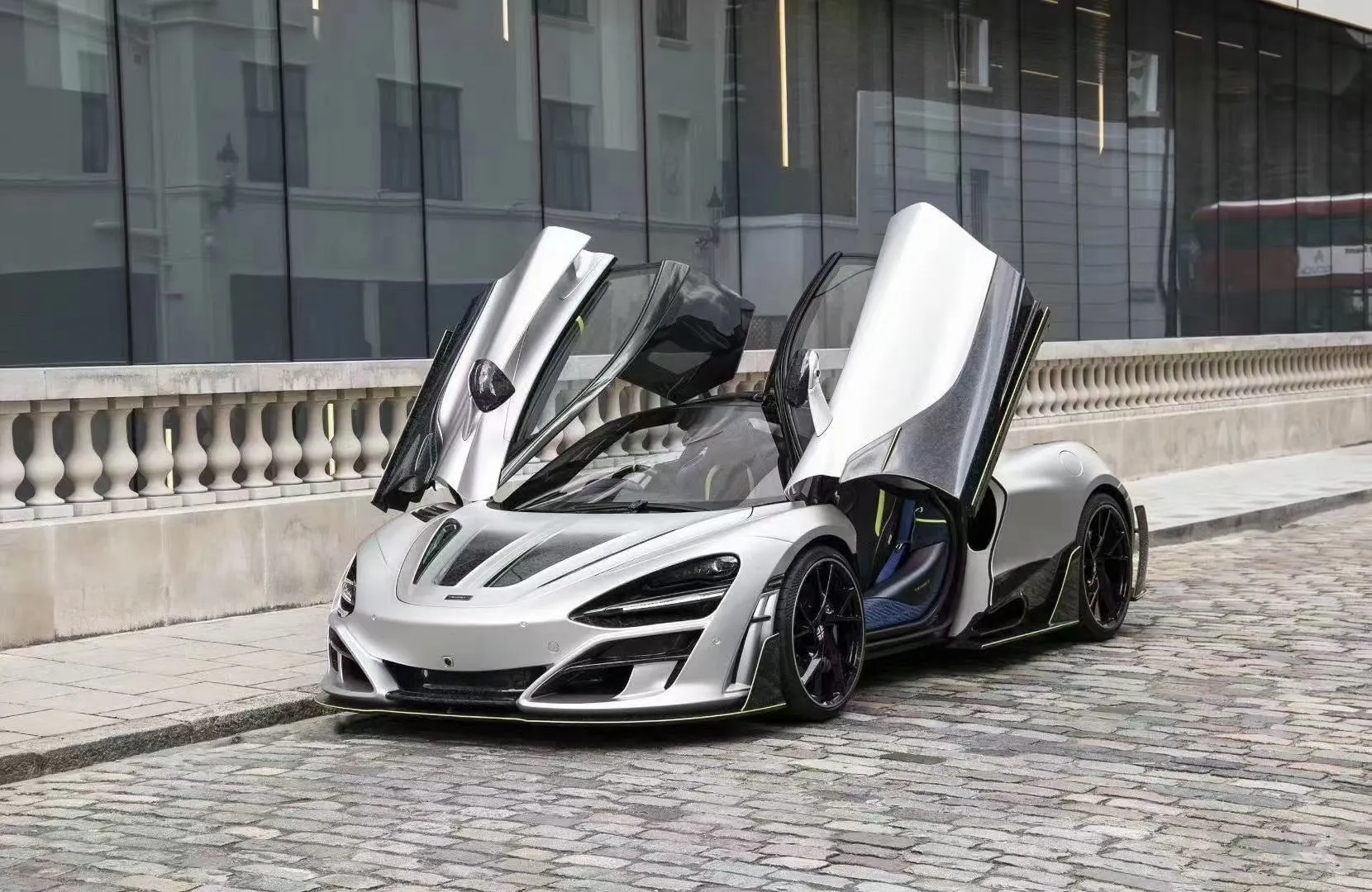 Aero Republic Man Style Side Skirts for McLaren 720S 2018-2023 & 750S 2023-ON Carbon Fiber / FRP