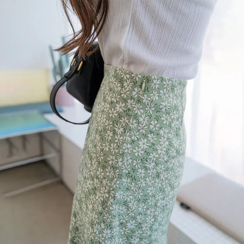 Allover Floral Print Split Thigh Skirt