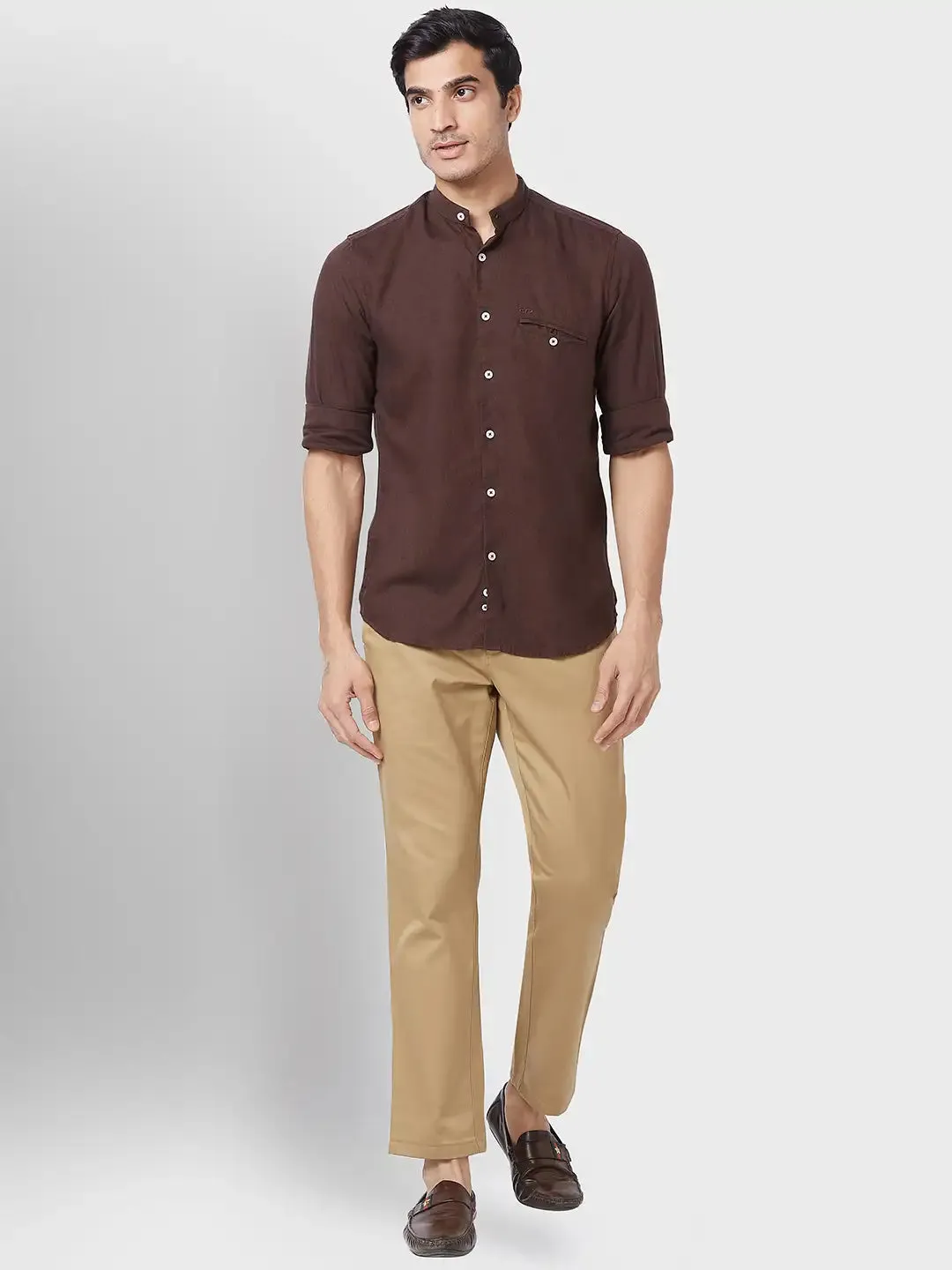 Men Brown Tailored Fit Solid Piece Dyed Linen Blend Full Sleeve Shirts