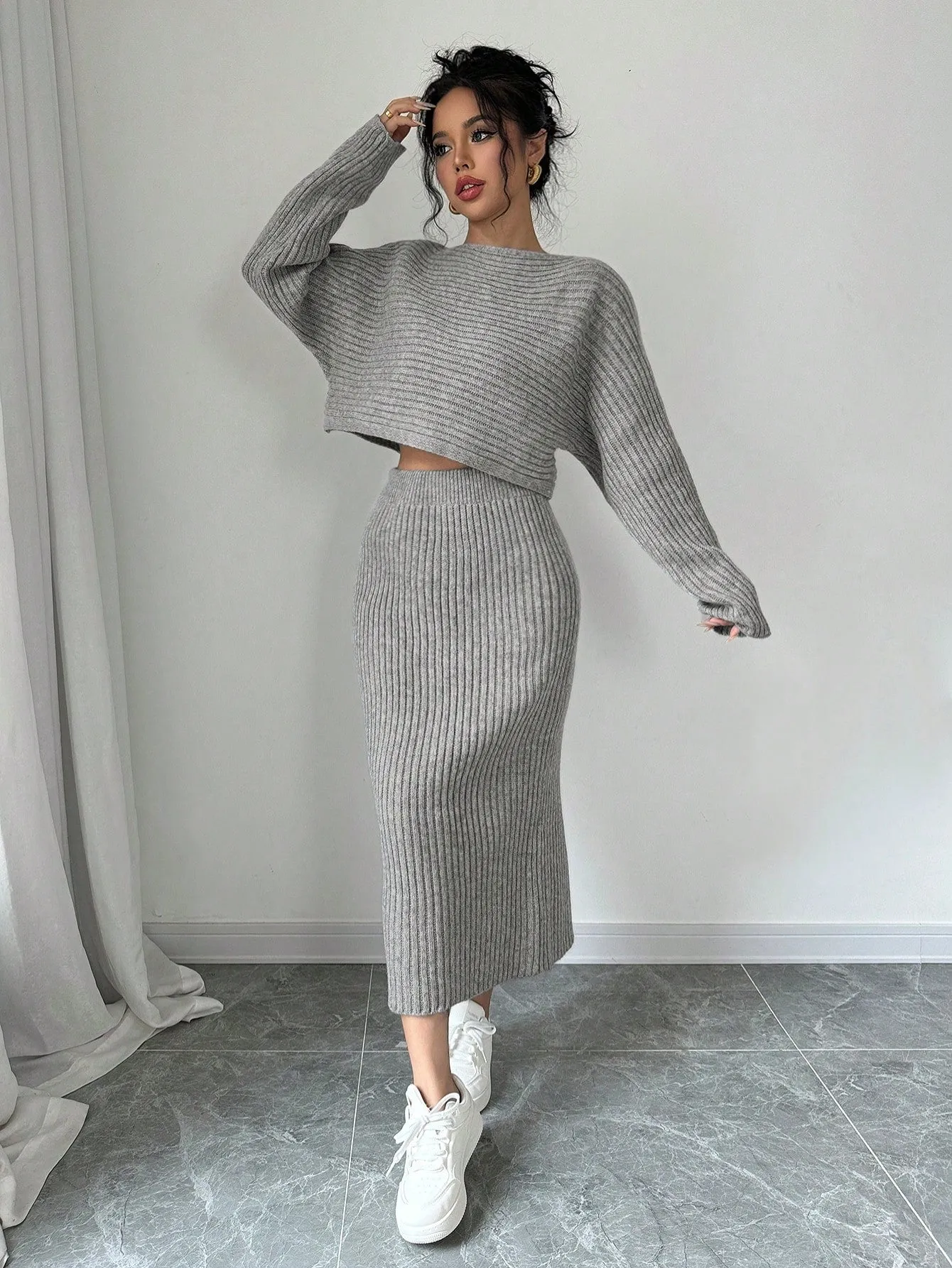 SHEIN Privé Casual Solid Color Batwing Sleeve Sweater Plus Skirt Two-Piece Set