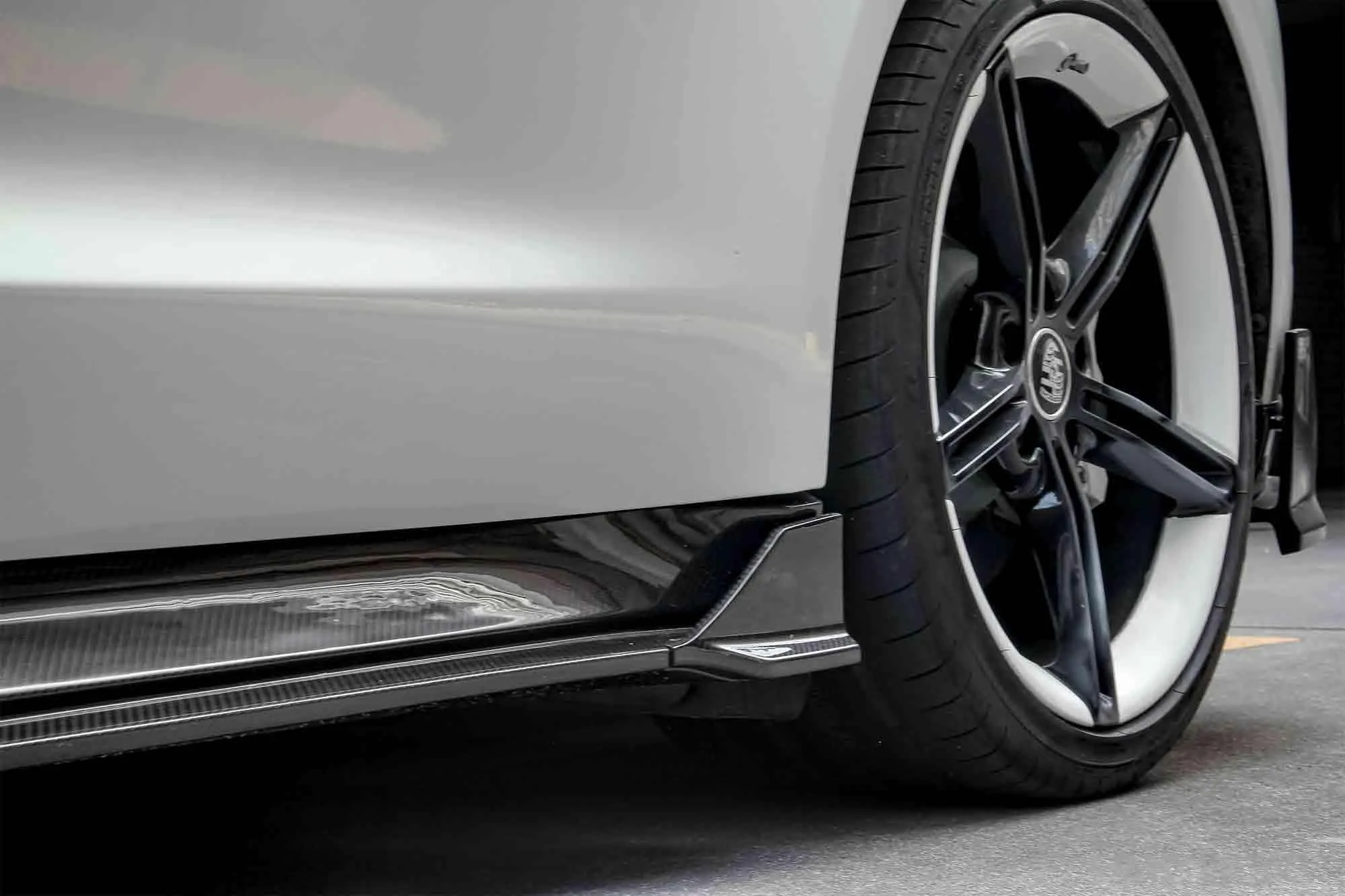 Ventus Veloce Side Skirts for Porsche Taycan & Cross Turismo Pre-preg Carbon Fiber